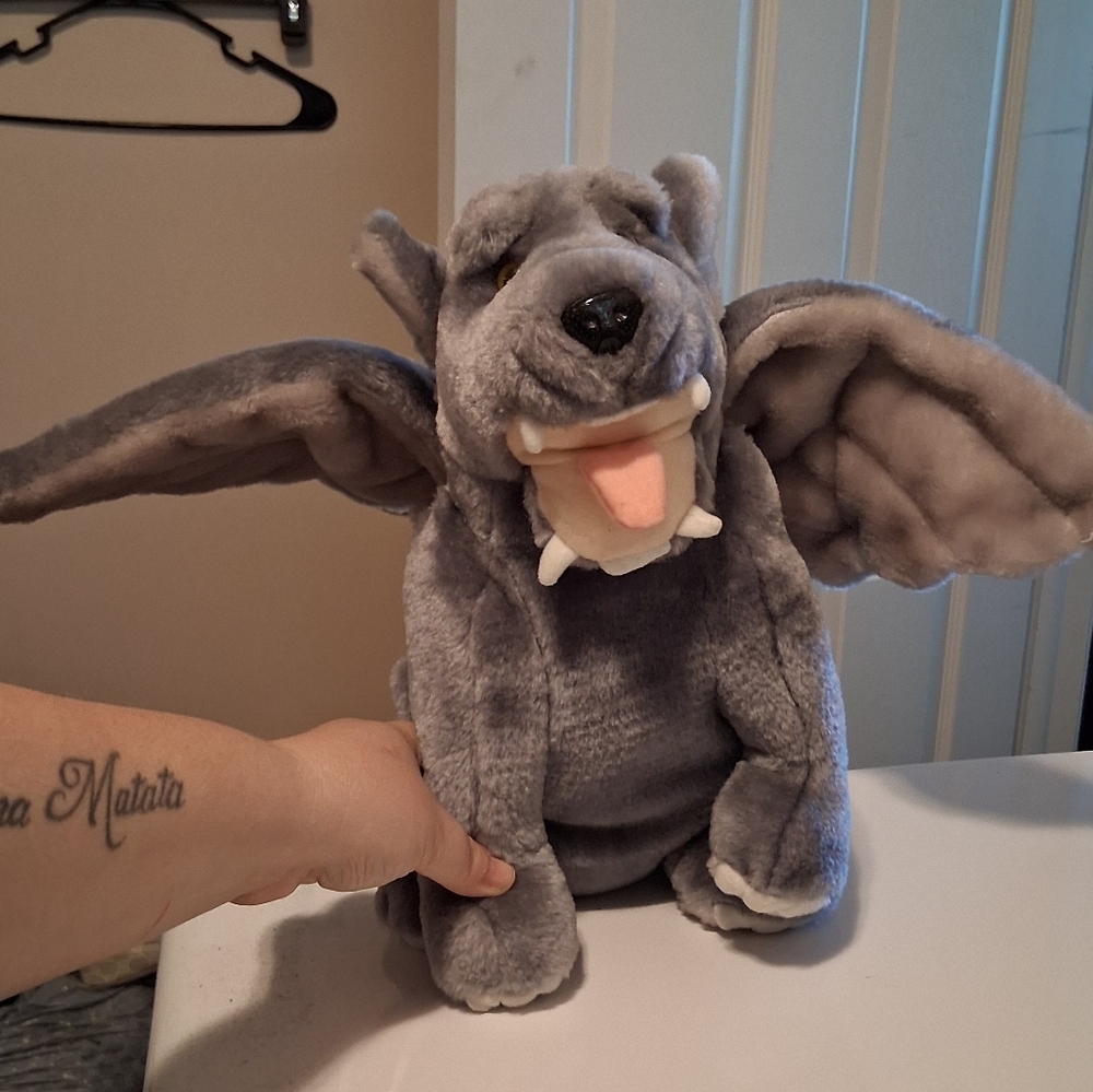 Toscano Gunther Gargoyle Plush Gray Wings